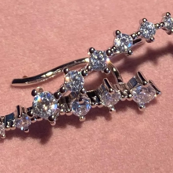 NEW 925 Sterling Silver Diamond Star Ear Climbers - Picture 11 of 16